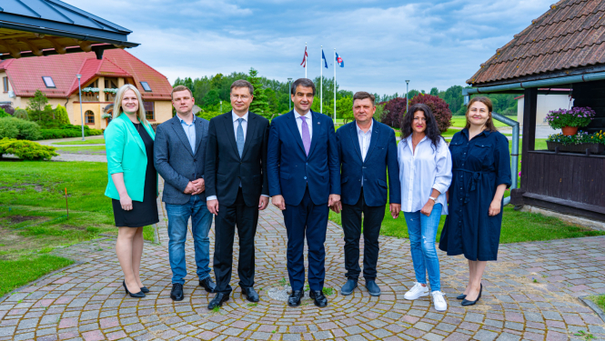 Balvu novadu apmeklē Eiropas Komisijas priekšsēdētājas izpildvietnieks