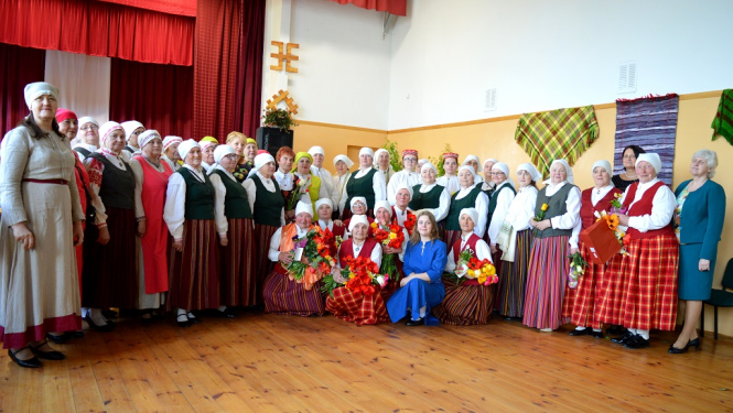 Dziedam Latvijai