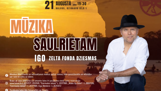 Brīvdabas koncerta ''Mūzika saulrietam'' afiša. Attēlā redzams dziedātājs, vīrietis Igo Fomins. Ar melnu hūti galvā, baltā kreklā. Fonā ezers un saulriets.
