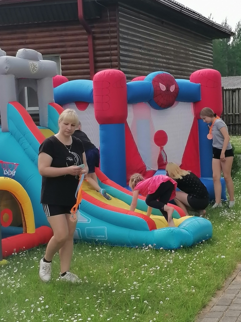 sporta spēles