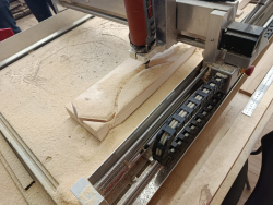 Balvu profesionālās un vispārizglītojošās vidusskola audzēkņi veido āra terasi