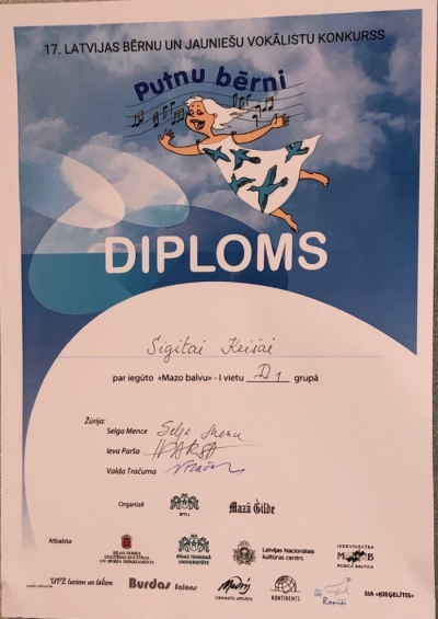 Diploms