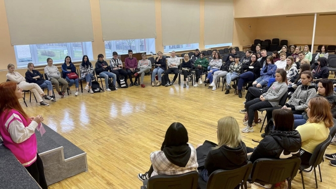 Projekta "Kontakts" aktivitāte “Sarunas ar psiholoģi Aiju Brokāni”