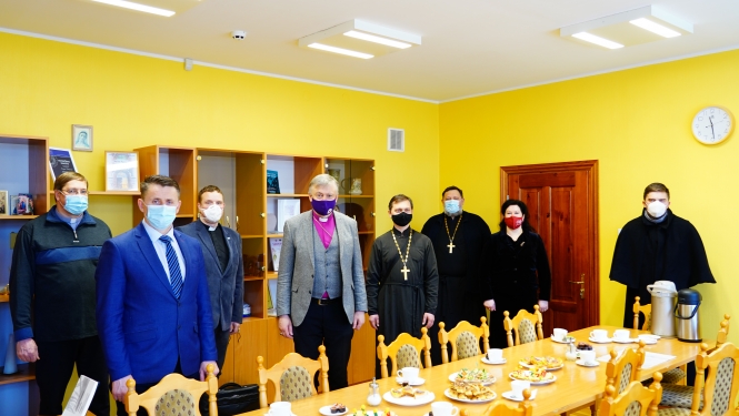 Tiekas garīdznieki, lai pārrunātu par Garīgo lietu padomes nolikumu