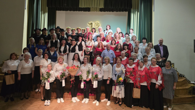 Pilngadības svētkus aizvadījusi līnijdeju grupa “Punktiņi”