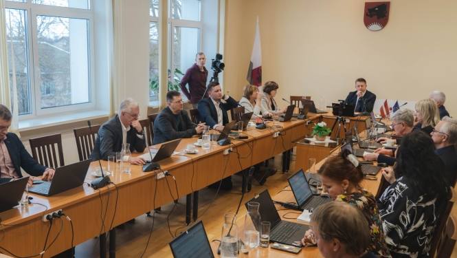 Pieņem pašvaldības 2024. gada budžetu