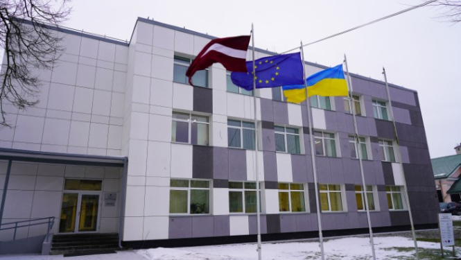 Balvu novada pašvaldība pauž solidaritāti Ukrainas tautai un izkar Ukrainas valsts karogu