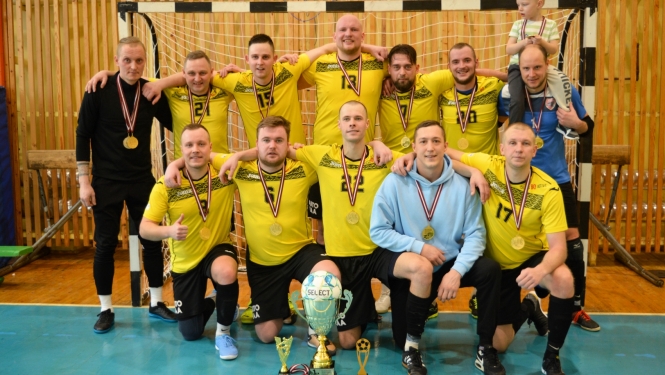 Balvu Sporta centrs atgūst kausu