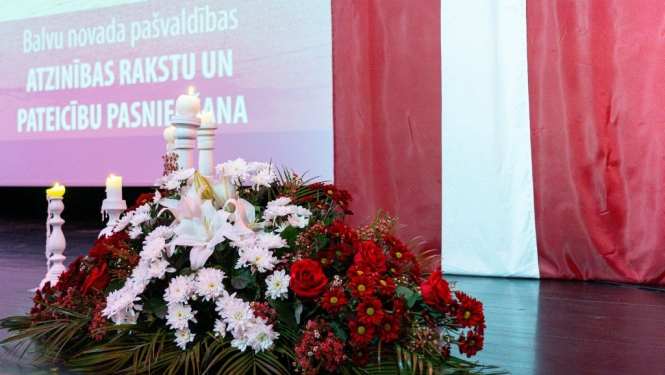 Valsts svētku svinīgajā pasākumā godināti Balvu novada iedzīvotāji