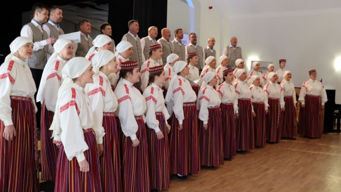 Balvu novada kori koprepertuāra pārbaudes skatē
