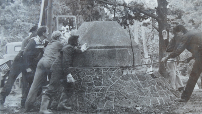 Viļakas brīvības cīnītāju pieminekļa celtniecība Jaškovā pirms 90 gadiem