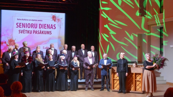 Balvos aizvadīts senioru dienas svētku pasākums