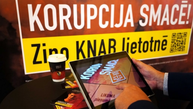 Saskāries ar iespējamu korupciju? KNAB aicina neklusēt un ziņot!