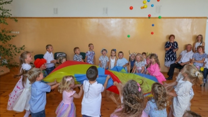 Krāsaina svētku diena Briežuciemā