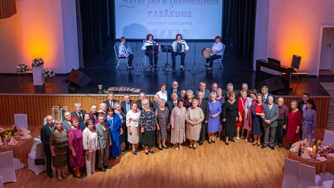 Godināti Zelta kāzu pāri