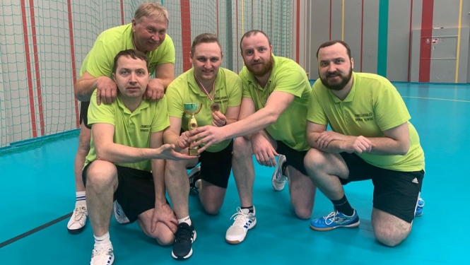 Sporta centra komanda galda tenisā