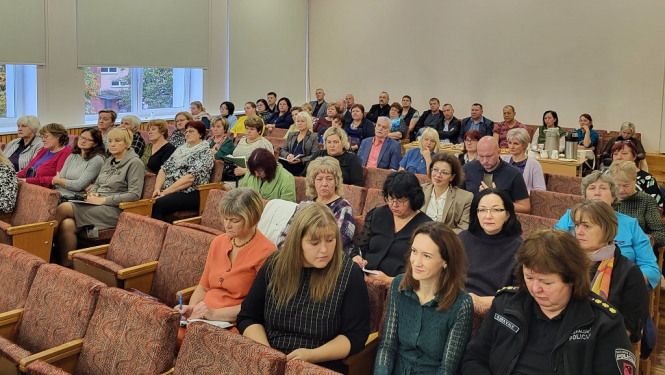 Pārrunā aktualitātes iestāžu vadītāju sapulcē