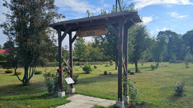 Meža dienās papildināts Rugāju dendroloģiskais dārzs