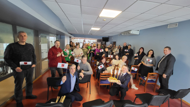 Tiekas, lai pārrunātu aktuālo