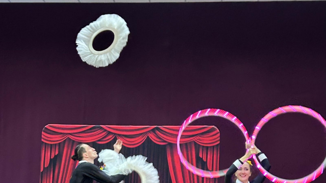 Teatrāla pantomīma un cirka izrāde “PantoCirks” Balvu sākumskolā