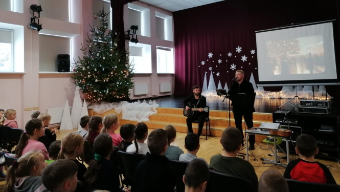 Balvu sākumskolā piestāj Ziemassvētku ekspresis 