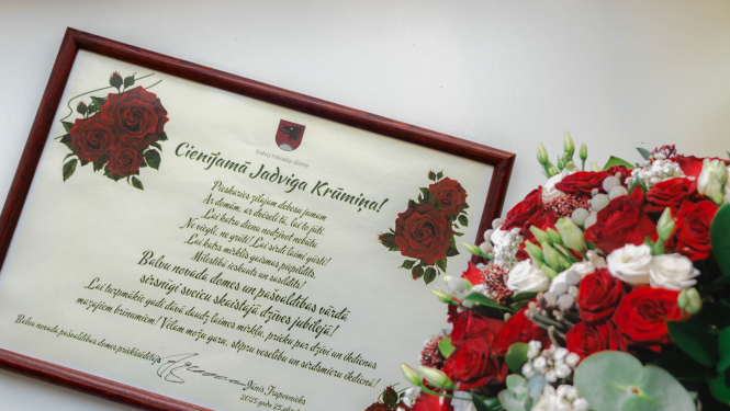 Pašvaldības apsveikums Jadvigai Krūmiņai