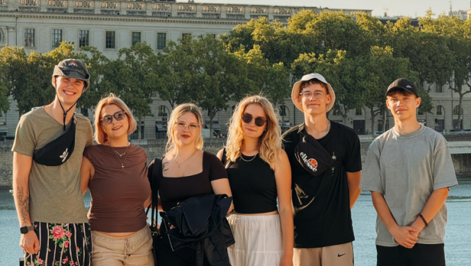 Balvu novada jaunieši piedalās Erasmus+ projektā “Inclusion Through Art and Craft” Francijā