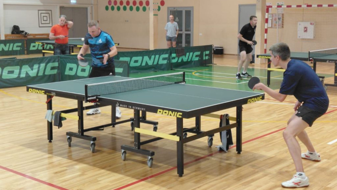 Galda tenisa komanda piedalījusies Alojas Vasaras balvas sacensībās