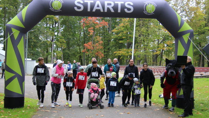 Noskaidroti veiklākie skrējēji un nūjotāji