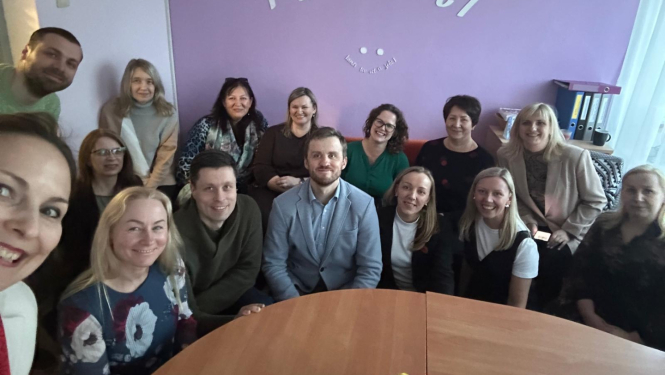 27.martā pirmsskolu vadītāji un skolu direktori no visas Latvijas tika uzņemti Balvu Valsts ģimnāzijā, vienkopus pulcinot viesus no Ventspils, Liepājas, Nīcas, Vārmes, Olaines, Jelgavas, Zaļeniekiem, Cēsīm, Dikļiem, Palsmanes, Kaunatas, Dagdas un Alūksnes