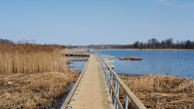 Peldošā pastaigu laipa Viļakā