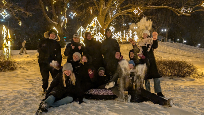 Dziesmas ''Upītes molā'' radošā komanda