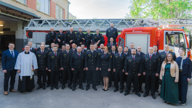 Sveicot Ugunsdzēsēju un glābēju dienā, novēl veselību, pacietību un apķērību