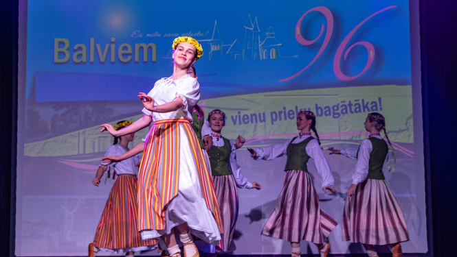 Aizvadīta Balvu pilsētas 96. dzimšanas diena