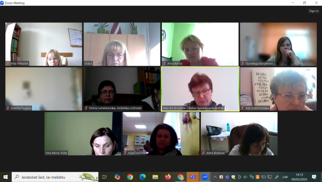 Direktoru vietnieki pārrunā aktuālus jautājumus.