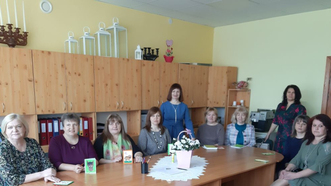 Direktoru vietnieces tiekas Eglainē