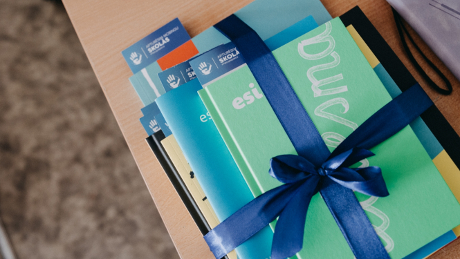 Esi centrs grāmatu komplekti skolām