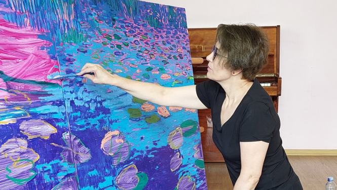 Starptautiskā glezniecības plenēra "Valdis Bušs 2022" mākslinieču stāsti