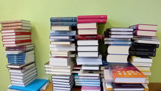 Augstvērtīga satura grāmatas jau uzsākušas ceļu pie Balvu novada lasītājiem