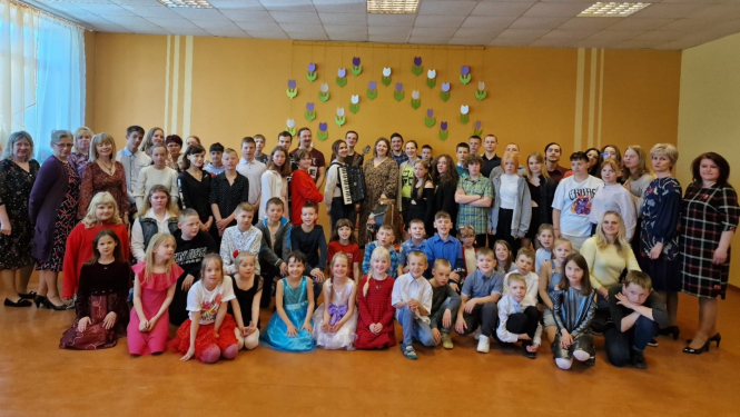 Danči kopā ar “Upīti”