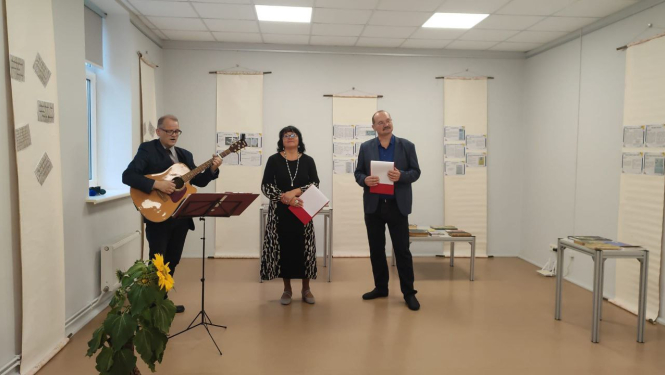 Balvu Centrālajā bibliotēkā atklāta izstāde “Vērtības lasītāju grāmatplauktā”