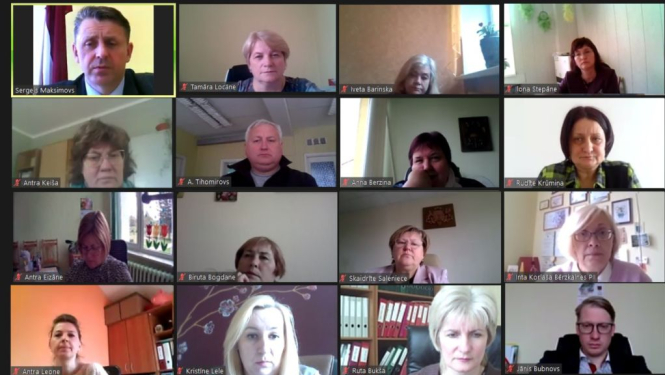 Pašvaldības iestāžu vadītāji tiekas ikmēneša sanāksmē