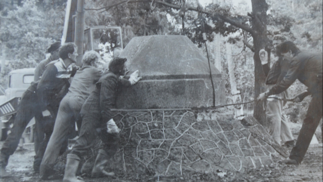 Viļakas brīvības cīnītāju pieminekļa celtniecība Jaškovā pirms 90 gadiem