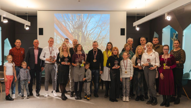 Sporto pretī valsts svētkiem 2023