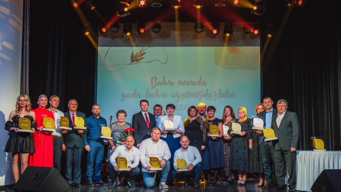 Pasniegtas Balvu novada Gada balvas uzņēmējdarbībā