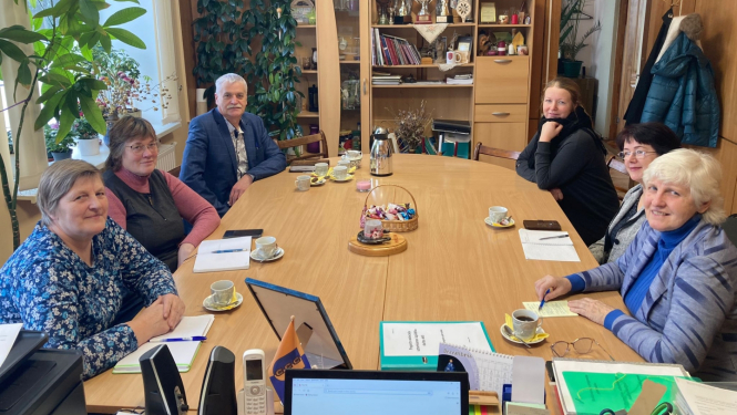 Informatīvajā sanāksmē tiekas iestāžu vadītāji