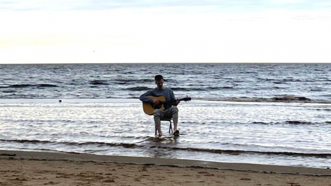 Folkloras kopai “Upīte” aprīļa dziesma “Žīguļi”