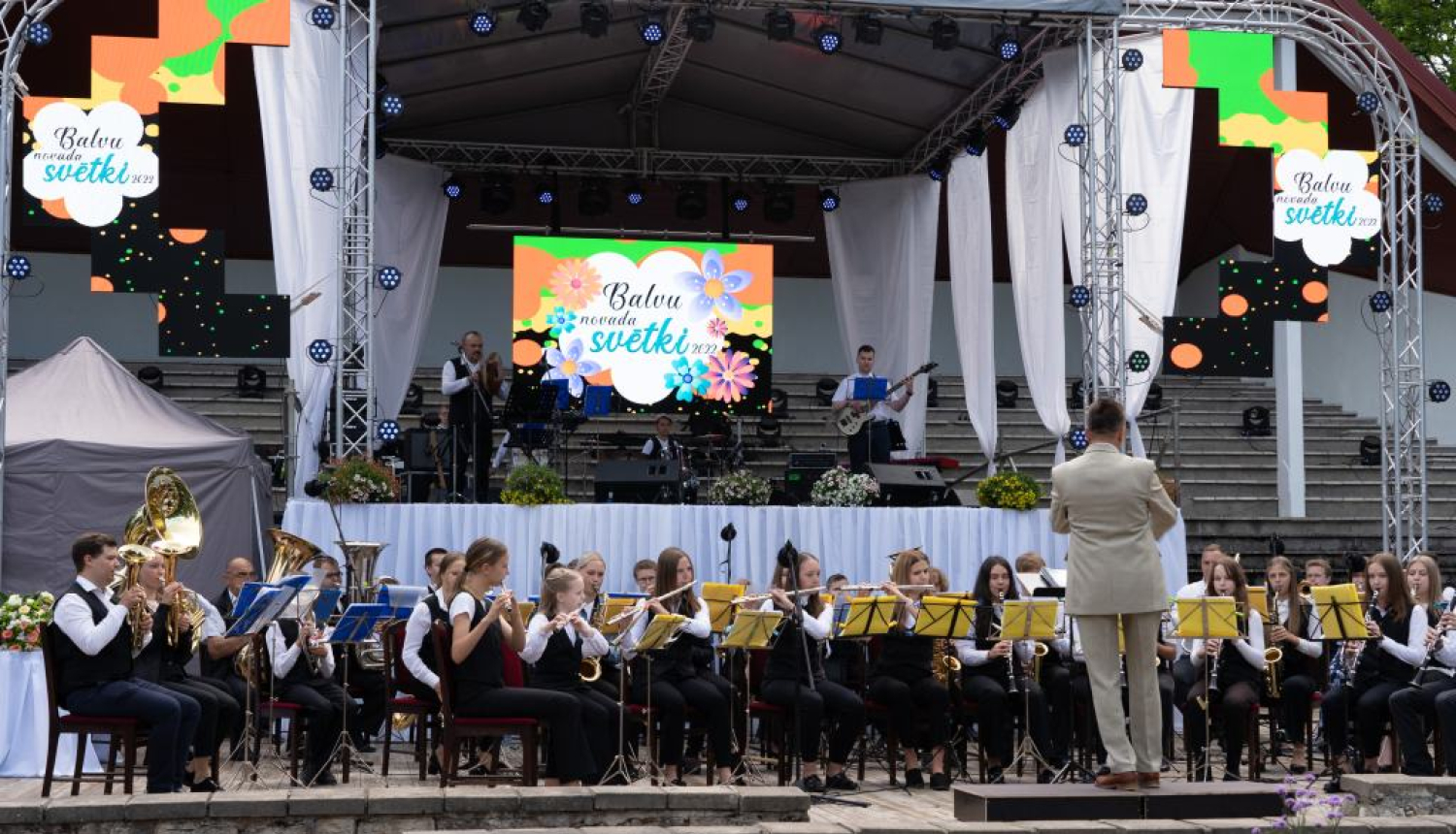 Aizvadīti pirmie jaunizveidotā Balvu novada svētki