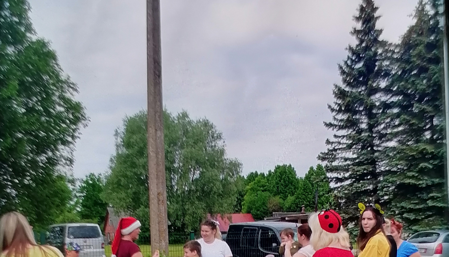 Ģimeņu sporta spēles pirmsskolas vecuma bērniem, vecākiem un vecvecākiem