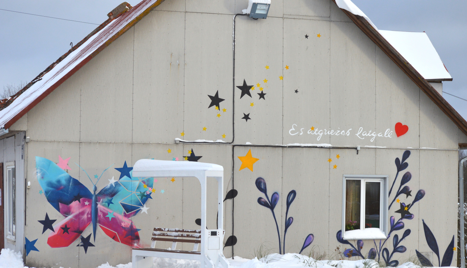 Rugāju pagastā tapis lielformāta sienas zīmējums
